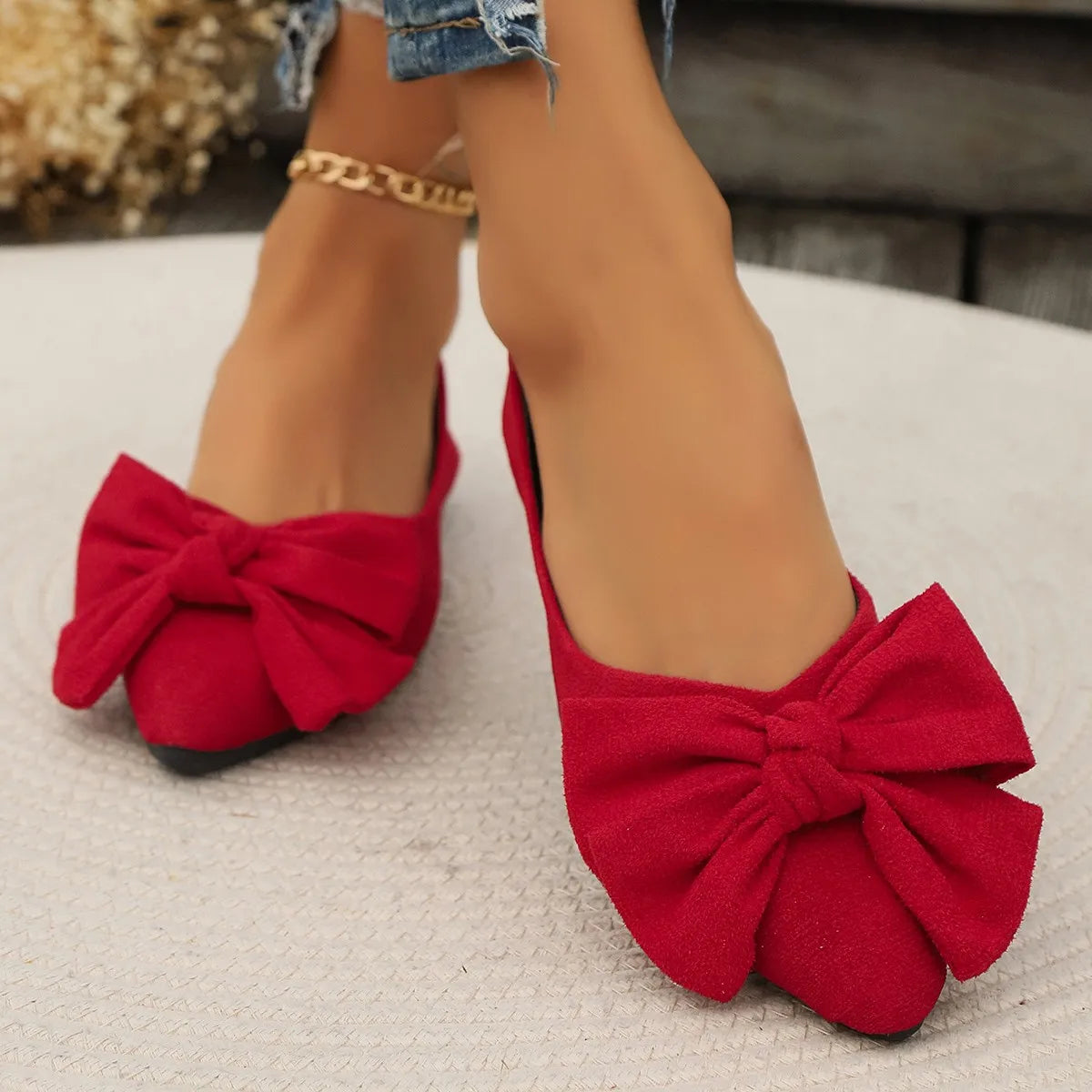 Pointed Toe Bow Walking Flats