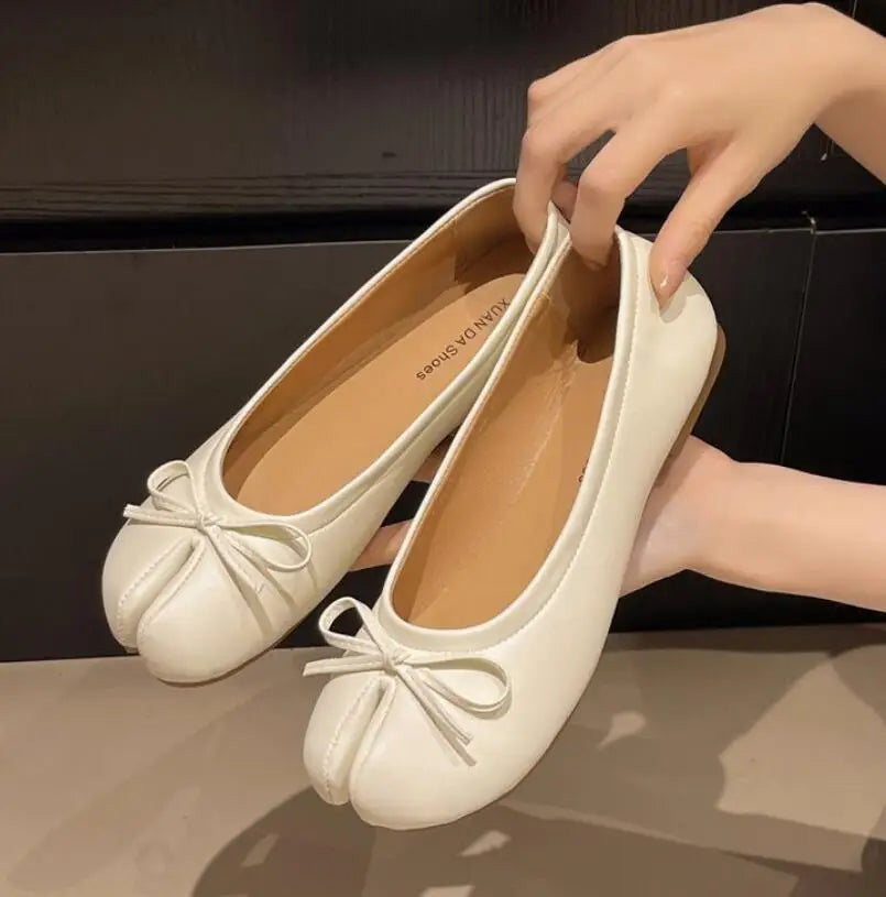 Split Toe Bow Tabi Flats