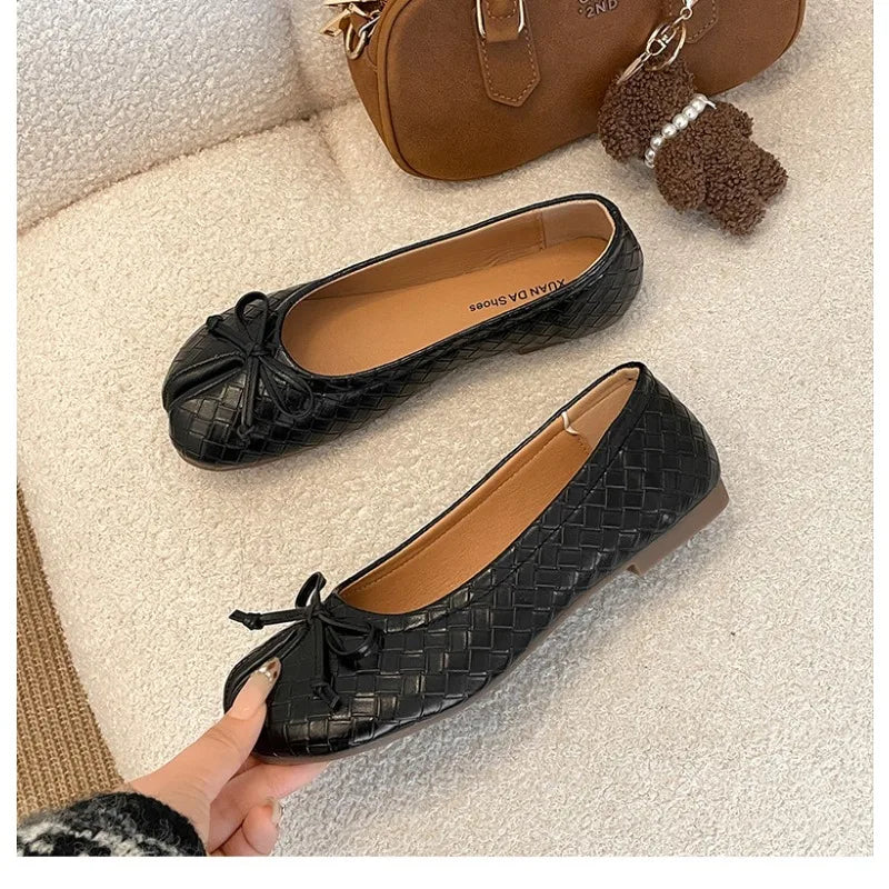 Split Toe Bow Tabi Flats