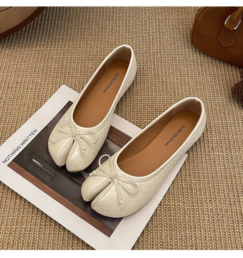 Split Toe Bow Tabi Flats