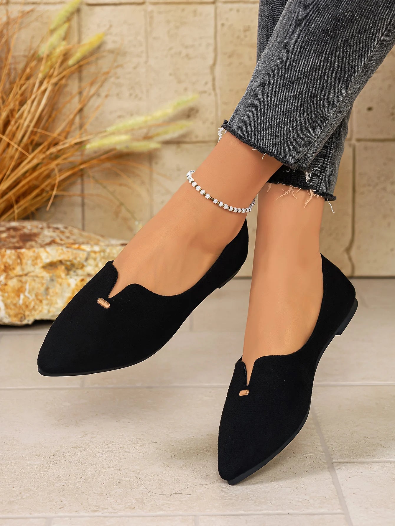 Pointed Toe Mary Jane Flats