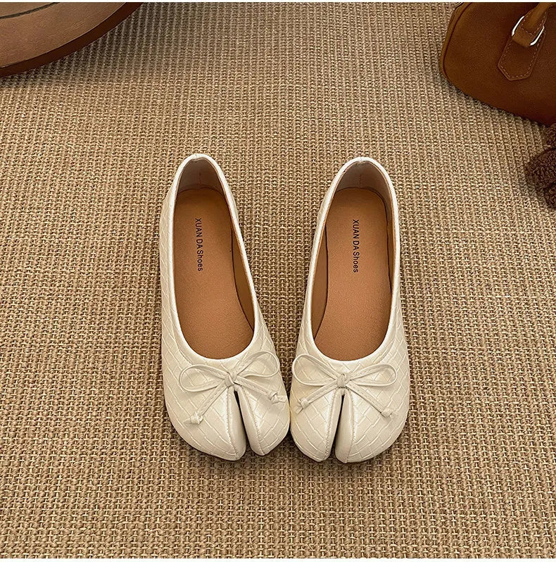 Split Toe Bow Tabi Flats