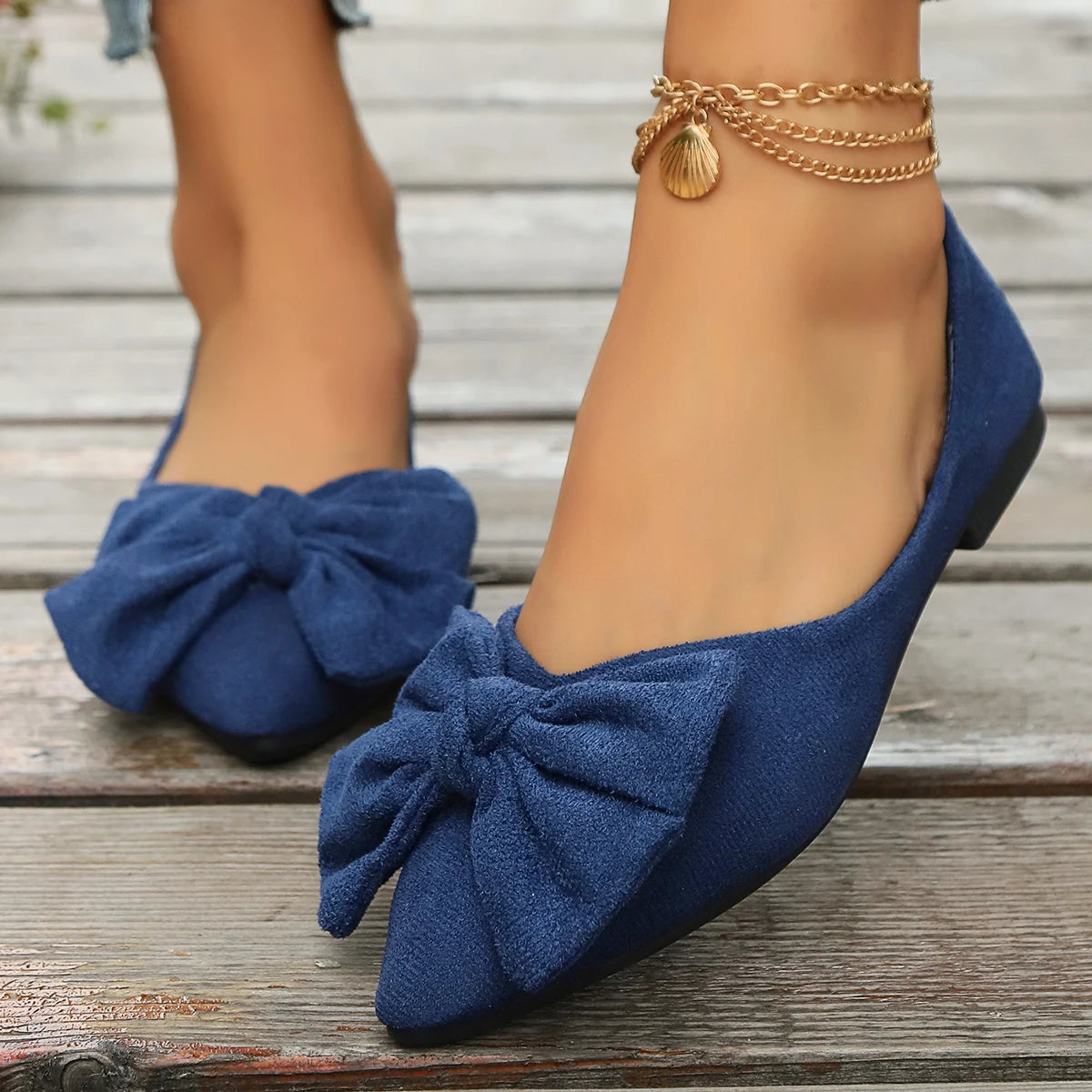 Pointed Toe Bow Walking Flats