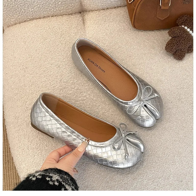 Split Toe Bow Tabi Flats
