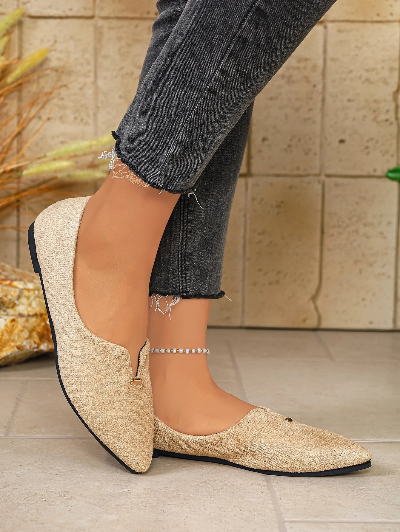 Pointed Toe Mary Jane Flats