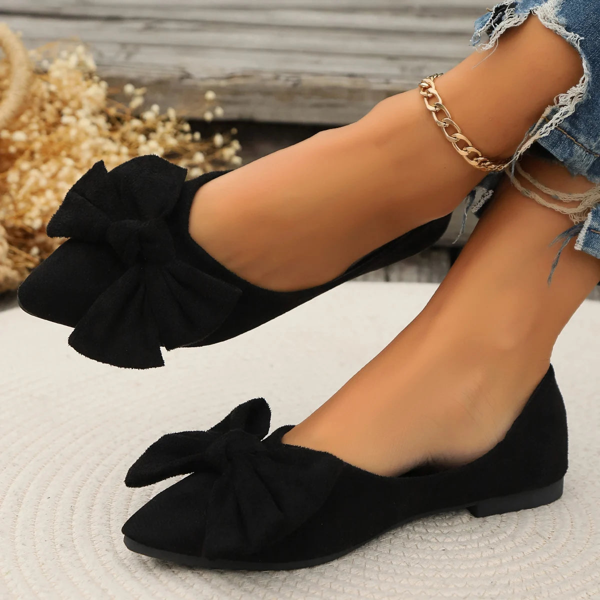 Pointed Toe Bow Walking Flats