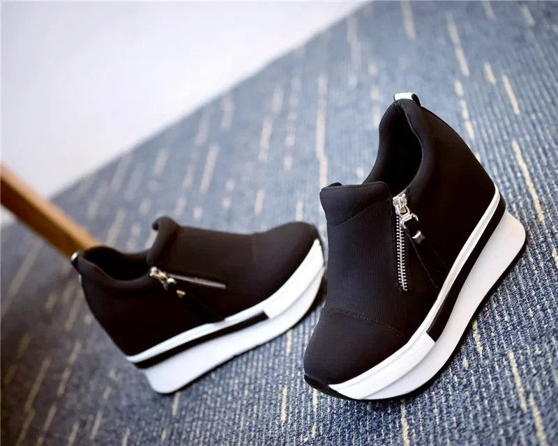 Sneakers Women Red Canvas