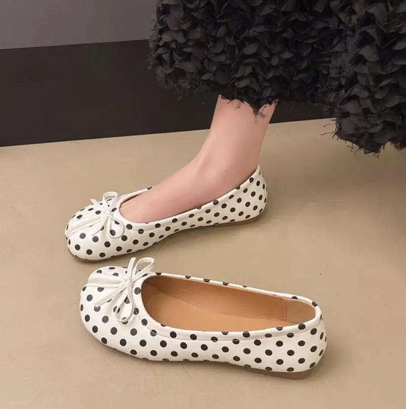 Split Toe Bow Tabi Flats