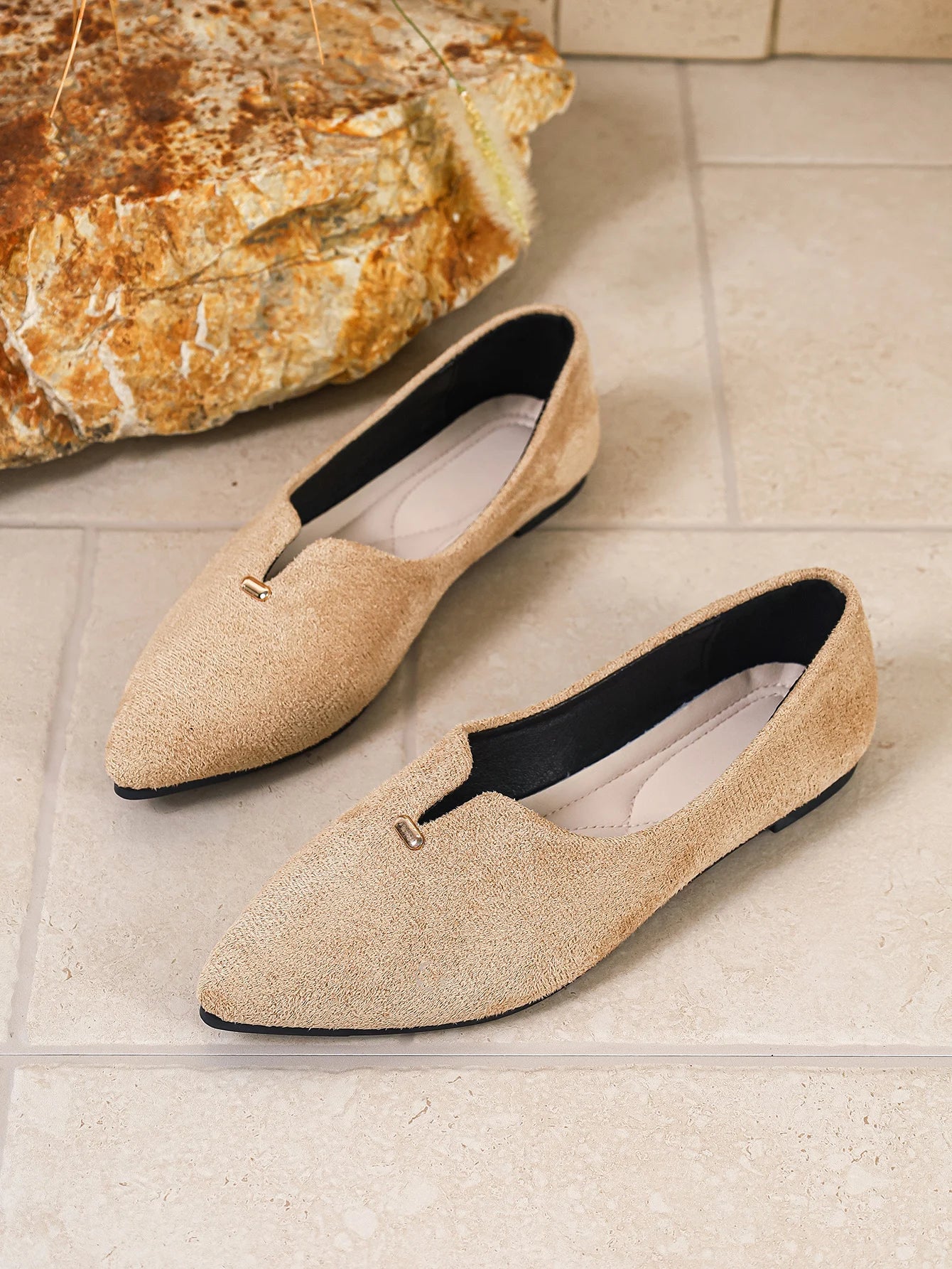 Pointed Toe Mary Jane Flats