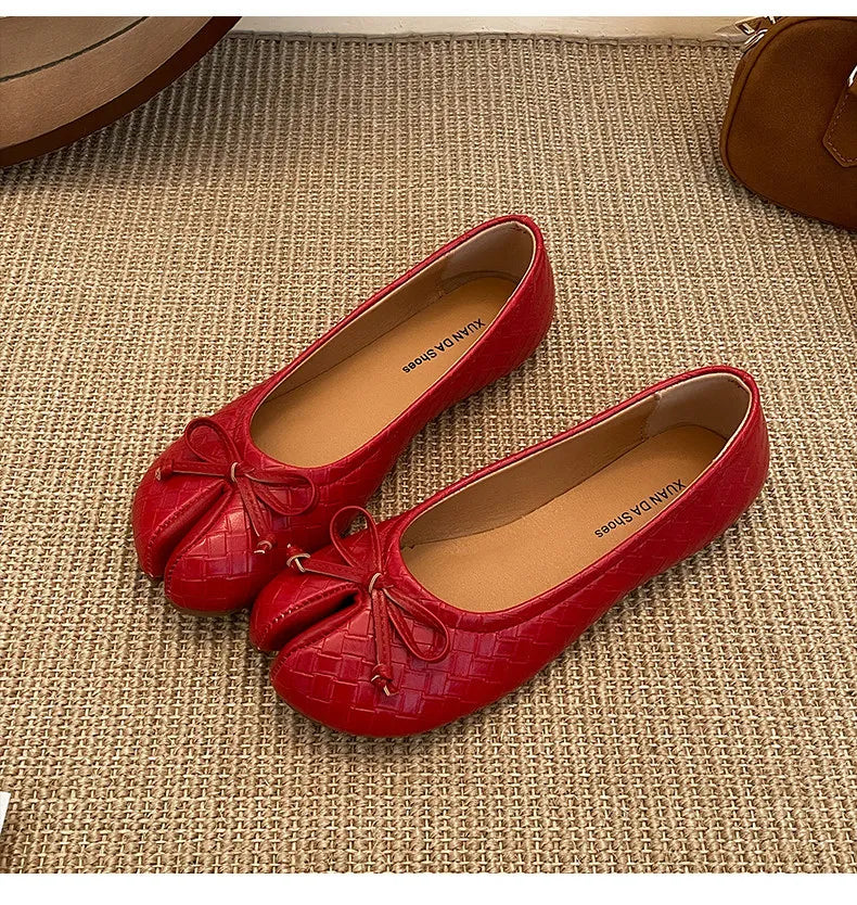 Split Toe Bow Tabi Flats