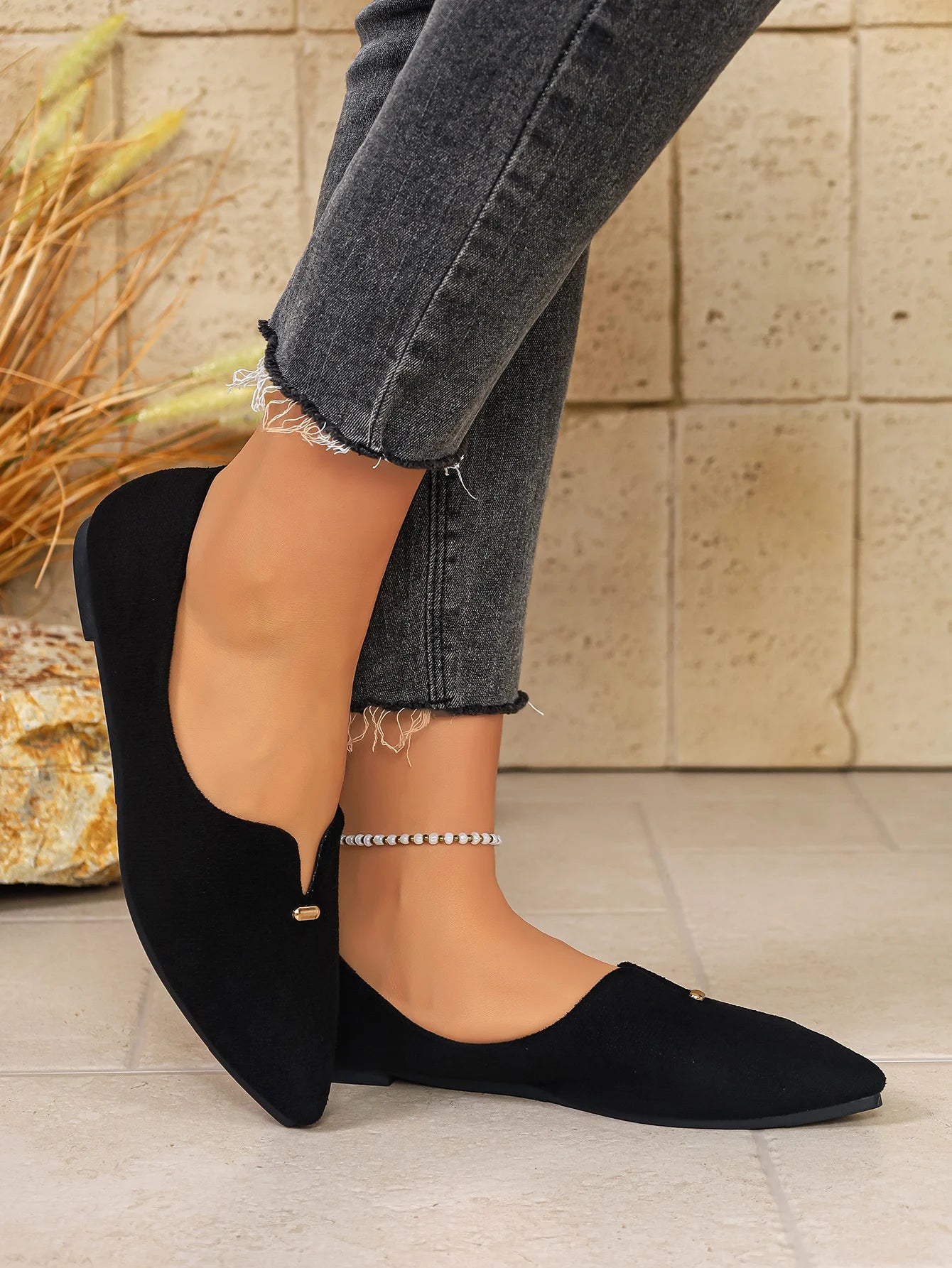 Pointed Toe Mary Jane Flats